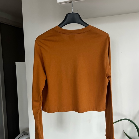 HUF The City Long Sleeve Cropped Burnt Orange Casual Tee/ Blouse Sz S - Picture 7 of 10